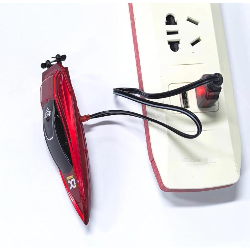 2.4GHz Mini Remote Control RC Boat, 360° Rotation Fast RC Boat Toy for Pools & Lakes, Battery Powered Pool Water Toy for Kid, Ideal Gift