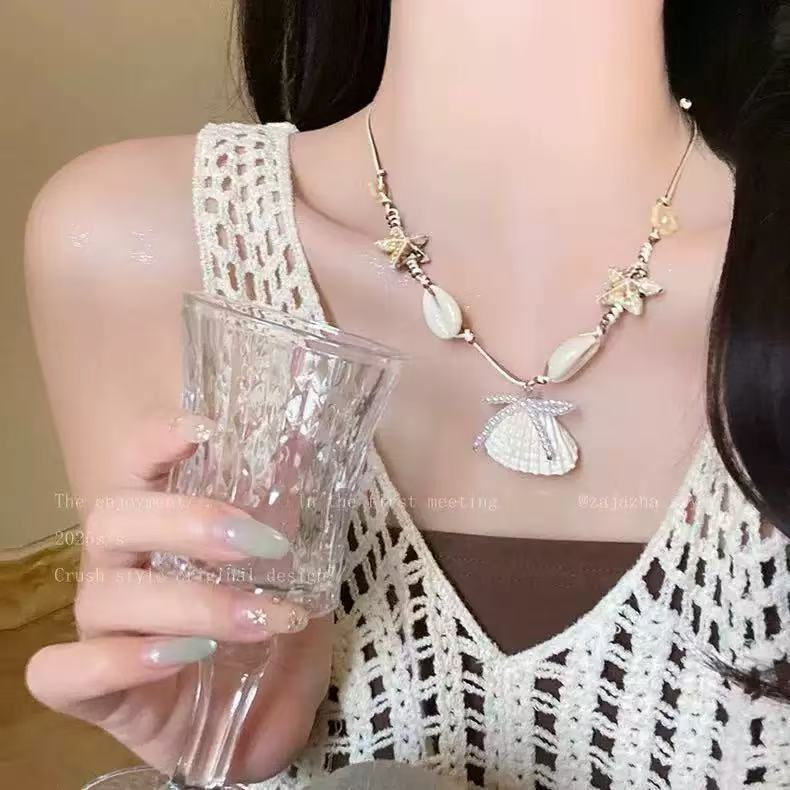 Seaside vacation wind dopamine shell beaded necklace girls niche design sense collarbone chain summer vacation wind match