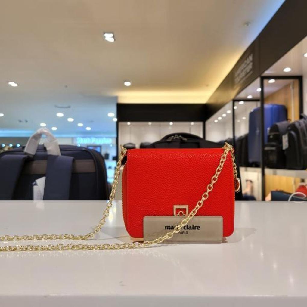 Mari eclaire NC price reduction, scratch-resistant cowhide, pretty cross-body wallet