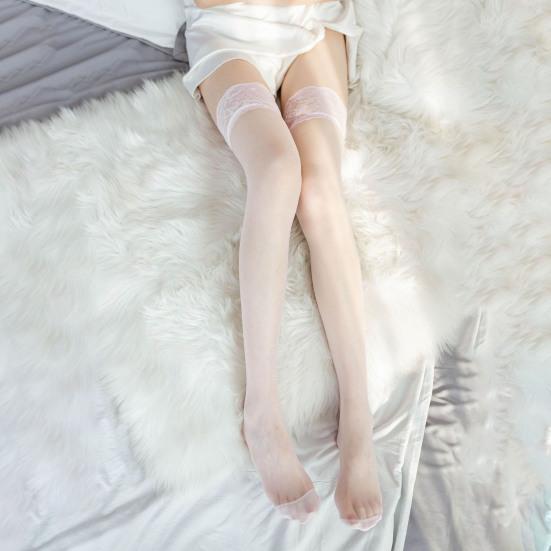 Чулки до бедра для женщин, прозрачные нейлоновые кружевные колготки, противоскользящие, выше колена, шелковистые чулки для повседневной носки в ночном клубе