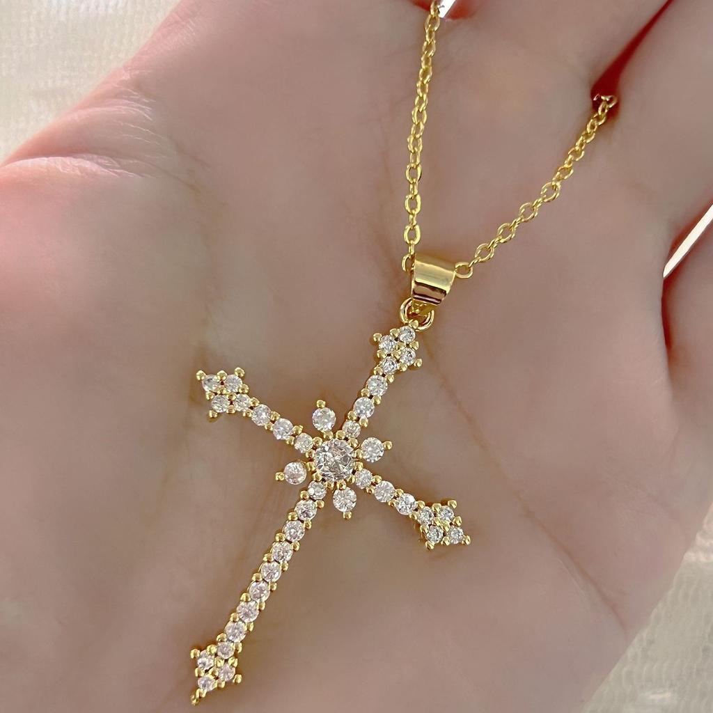 Fashion New Trend Unique Design Necklace Delicate Zircon Cross Pendant for Men Women Couples Jewelry Party Premium Gifts Necklace