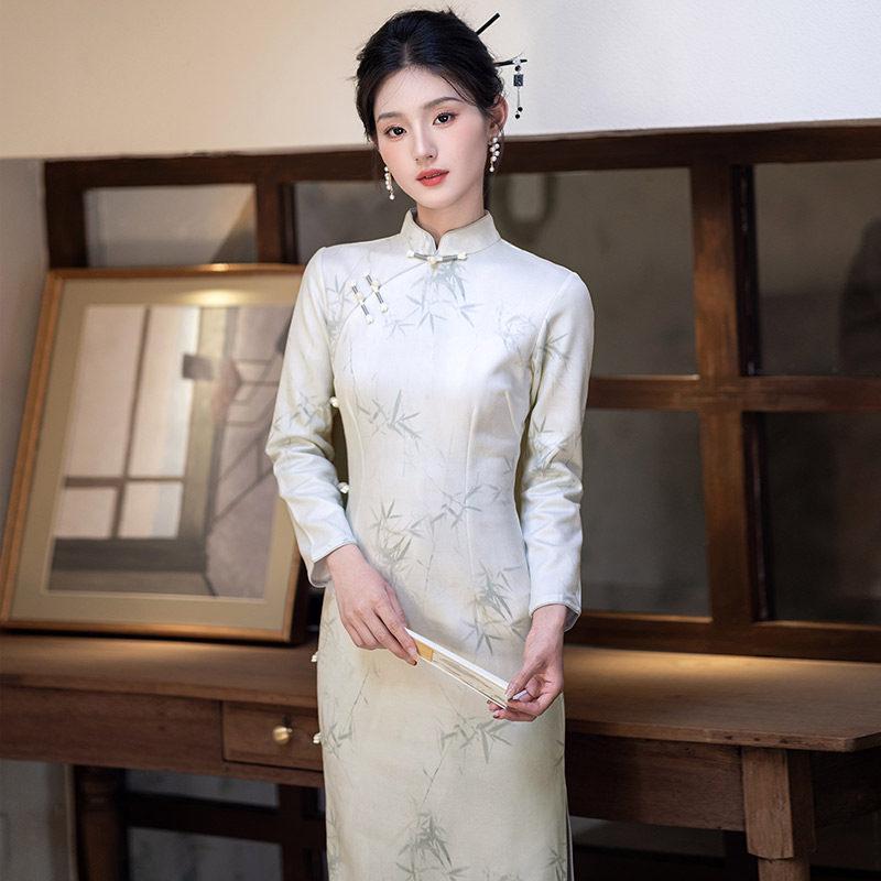 national style new Chinese long-sleeved cheongsam improved young women's high-end sense retro slim spring and autumn clothing