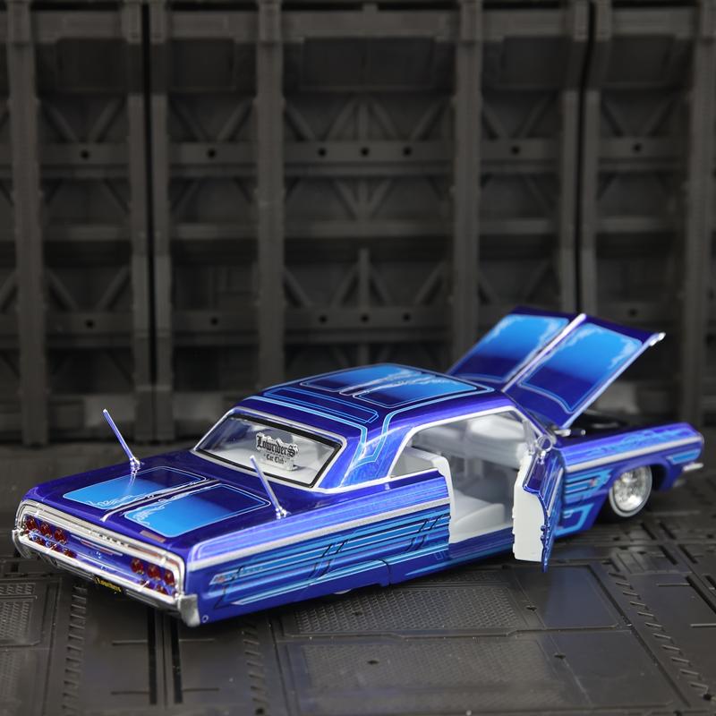AABHC1 1:26 Симуляция Chevrolet Impala SS 1964 года, литая модель автомобиля, ornament с открывающимися дверями и капотом