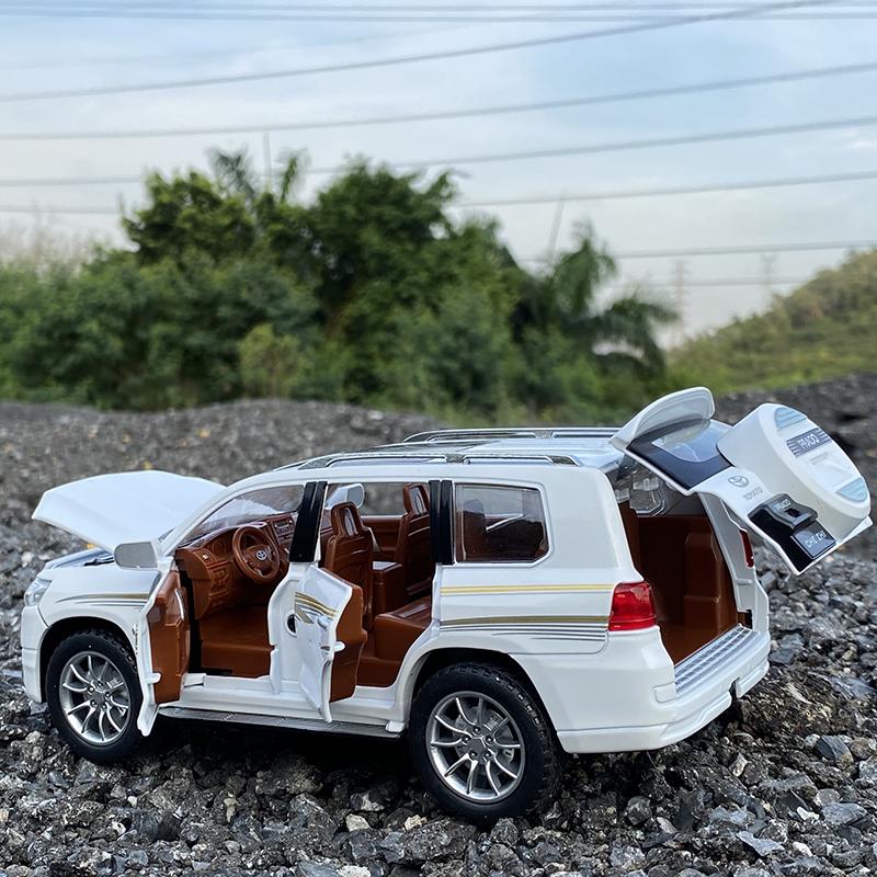 1/24 Toyota Prado литые игрушечные машинки и игрушечные машинки игрушечный внедорожник металлическая коллекция машинка моделирование LAND CRUISER модель машины детские подарки