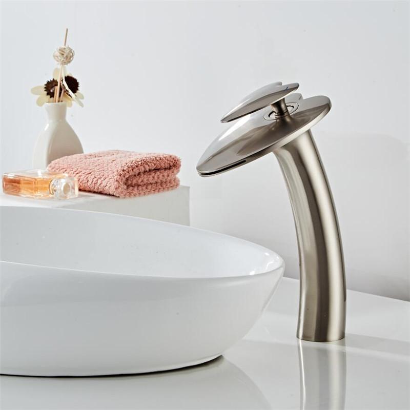 Смеситель для раковины, никелевый смеситель для водопада, латунный матовый золотой смеситель для ванной комнаты, смеситель для раковины, смеситель для горячей и холодной воды