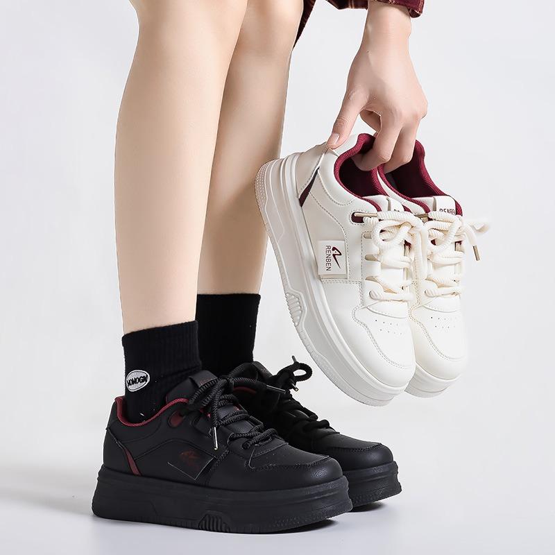 Женская обувь маленькие белые туфли женские новые осенние дышащие туфли повседневные универсальные кеды кожаная поверхность толстая подошва увеличивающие рост туфли женские