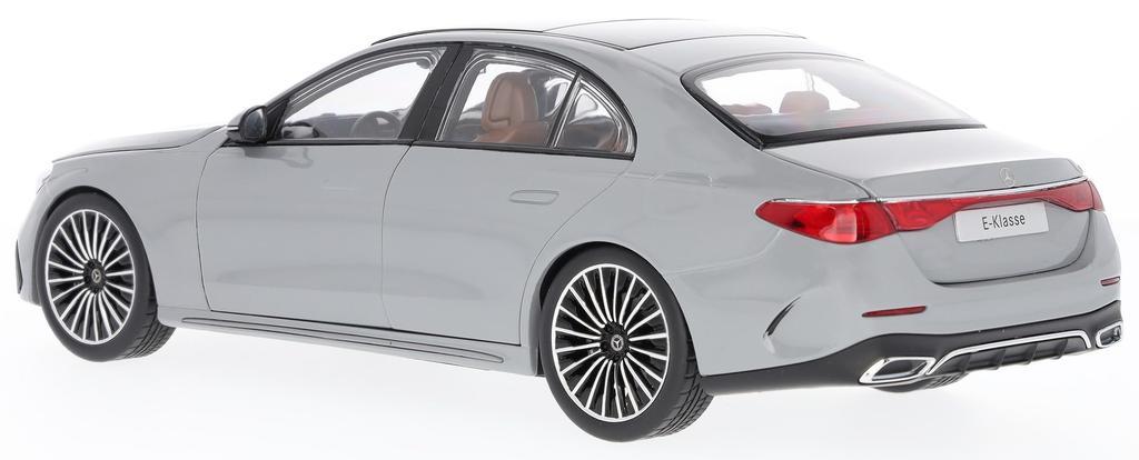 [Mercedes-Benz Collection] Genuine E-Class Sedan AMG Line (W214) Manufaktur Alpen Gray 1/18 Scale