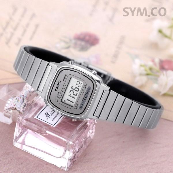 Casio Women's Retro Free Buckle Metal Digital Watch + Battery Exchange Ticket Package