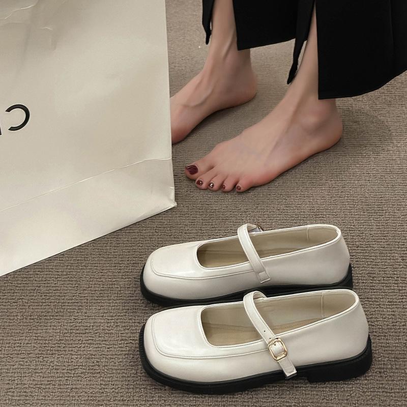 Мэри Джейн туфли с мелким вырезом на плоской подошве с квадратным носком маленькие кожаные туфли женские новая обувь лето с юбкой