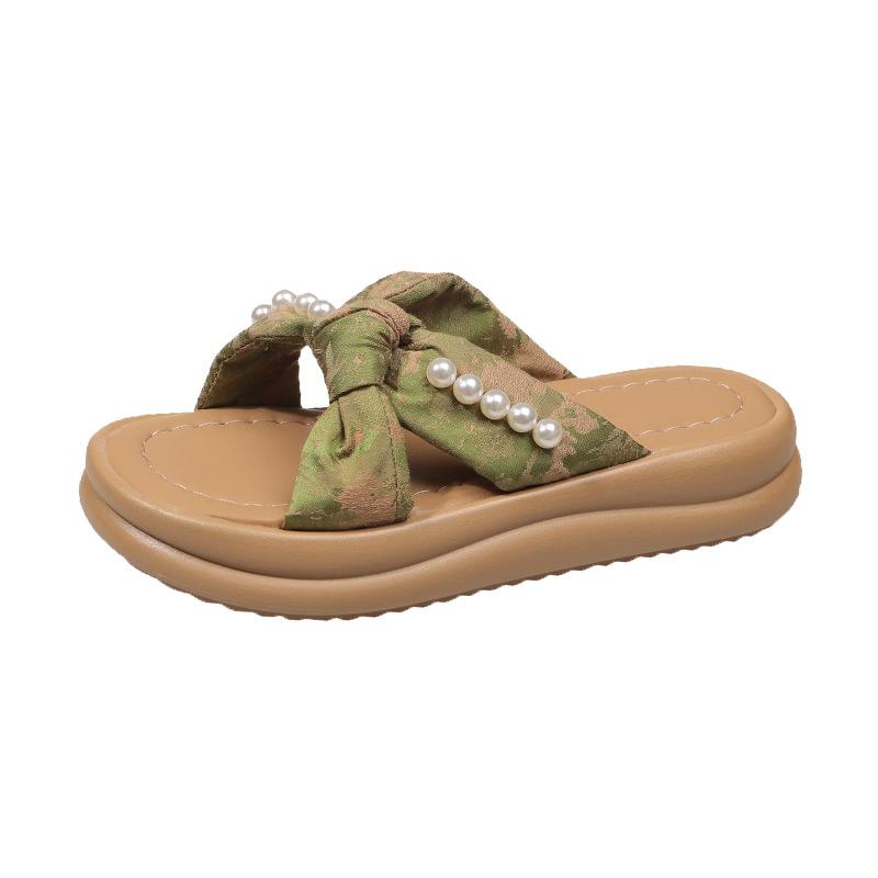 Платформа фея ветер пляжные шлепанцы женские уличные 2025 лето новая мода жемчуг маффин крутые шлепанцы женская обувь