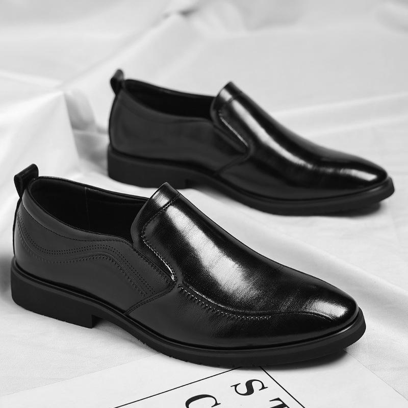 Мужская обувь весна лето 2025 полая дышащая модельная кожаная обувь на одной педали, закрывающая ногу, офисная обувь 2025