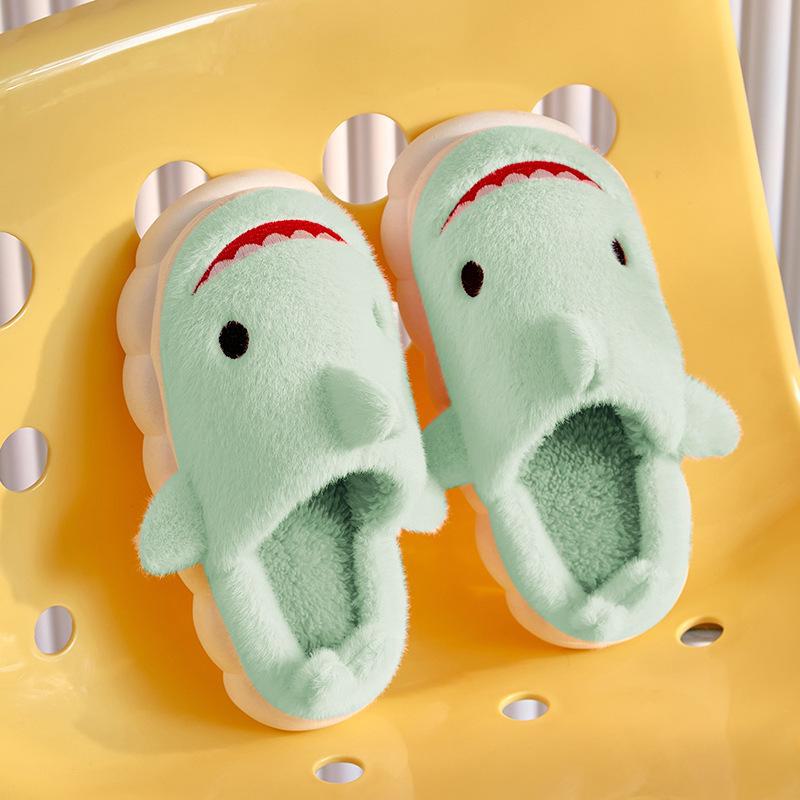 Новые стильные нескользящие хлопковые тапочки с рисунком акулы для девочек - теплая обувь для дома и родителей