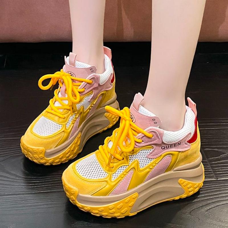 Модные кроссовки на среднем каблуке для женщин, горячая распродажа, осенняя резиновая женская обувь, шнуровка, воздушная сетка, женская вулканизированная обувь
