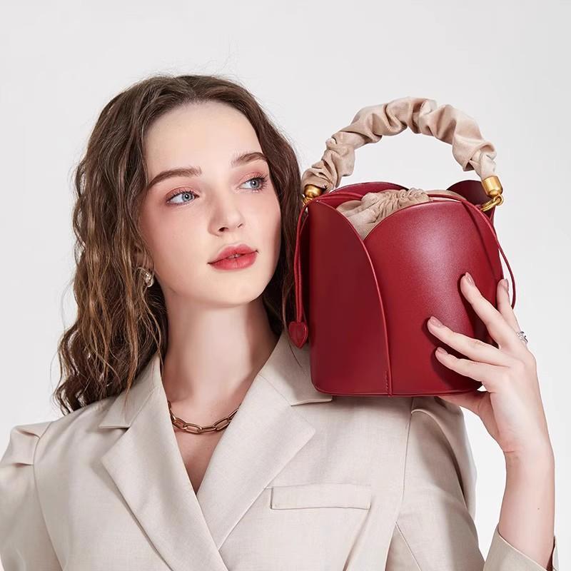 Women's Spring and Summer Bucket Bag, Versatile Single-shoulder Crossbody Bag, Handbag, Vegetable Basket, Cylinder Bag for Women