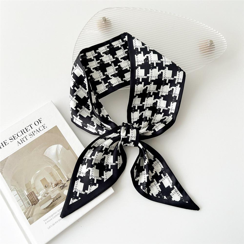 Новые шарфы Шелковые шарфы Женские весенние и осенние длинные декоративные профессиональные шарфы Летние тонкие стили в сочетании с рубашками Стильные