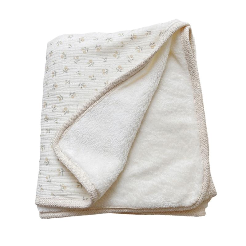 Двусторонний принт Хлопковое одеяло с крючком и фестончатым краем Универсальное двухслойное одеяло Теплое для младенцев и взрослых
