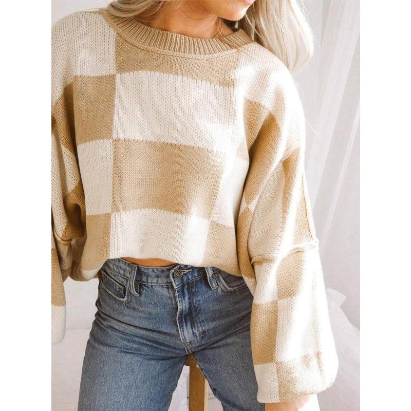 Женский свитер в стиле пэчворк с мозаичным узором в осенне-зимнем стиле