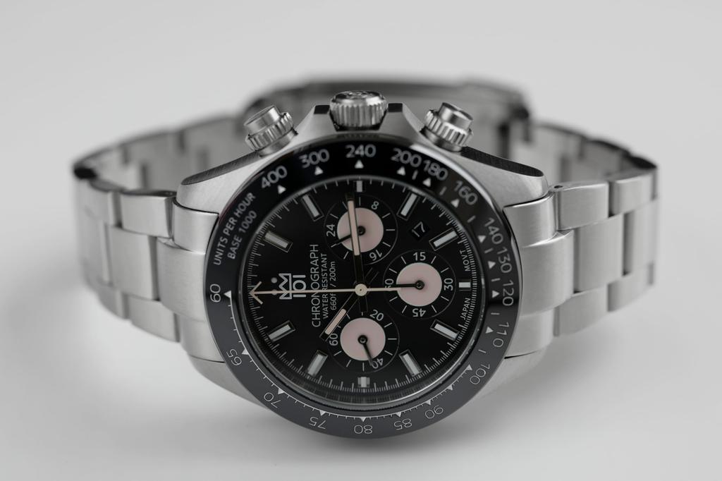 NEW Model Hyakuichi Chronograph Watch Watch 20 ATM Water Resistant Date Quartz Ceramic Bezel Black X Ivory BKIV [HYAKUICHI 101] No.11 Diver's Men's