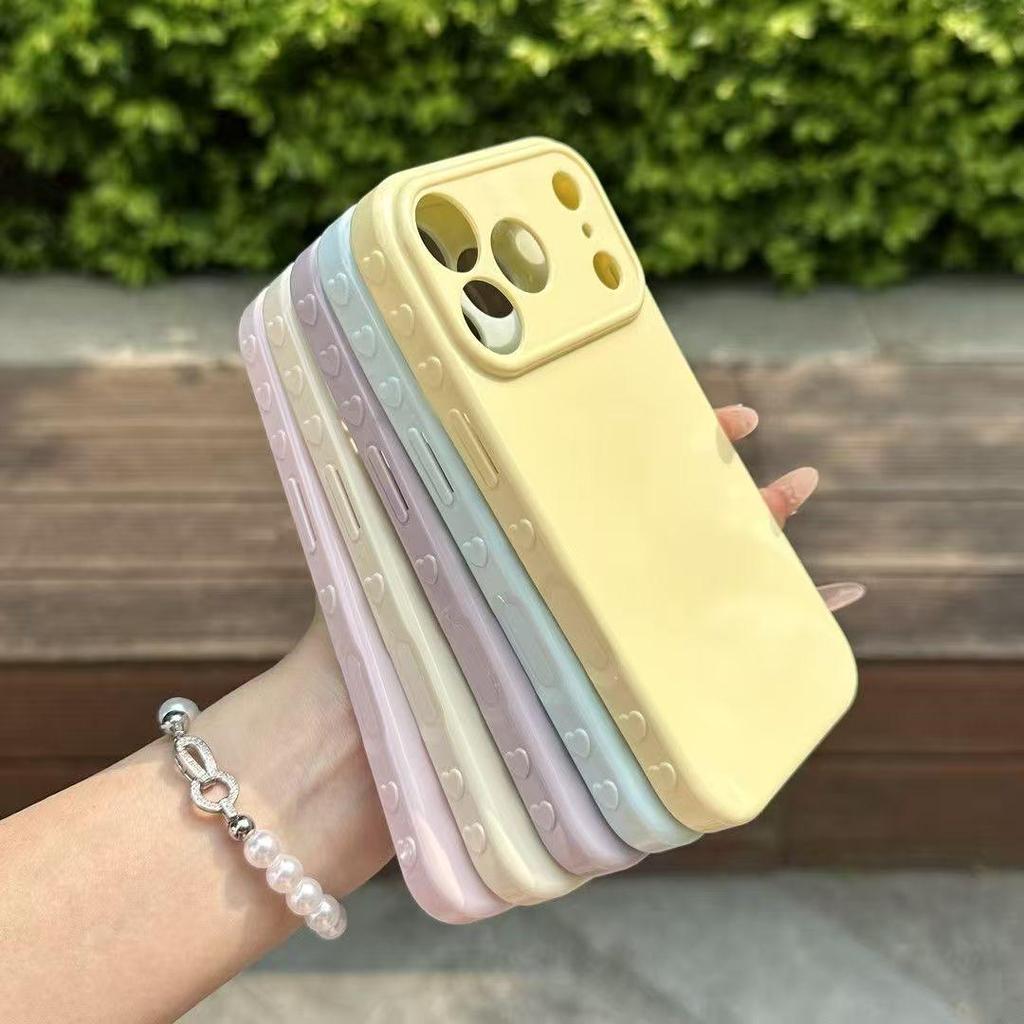 Мягкий чехол однотонный с окошком-сердечком для iPhone 14-17 Pro Max