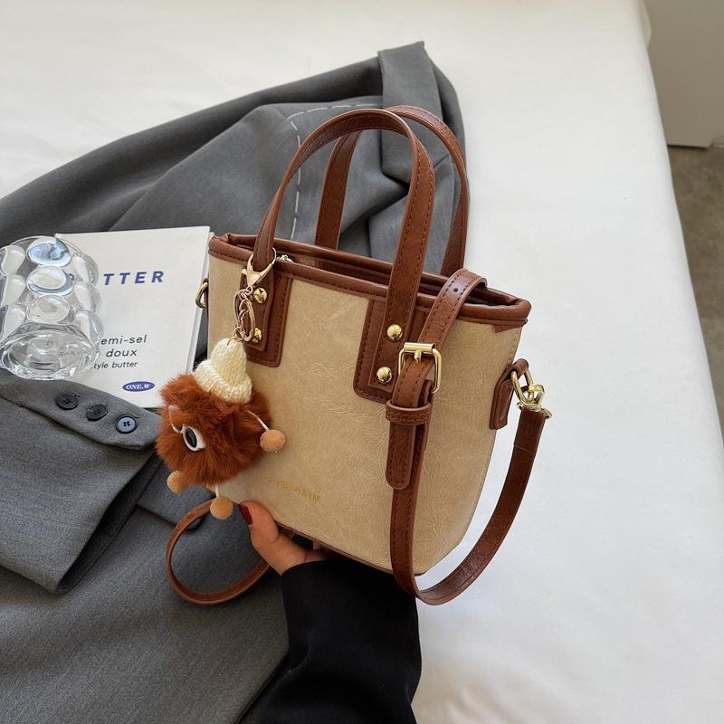 IELGY Fashionable Versatile Shoulder Messenger Bag, Textured Explosive Portable Bucket Bag