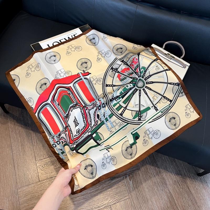 Spring and summer new Korean fashion sweet polka dot simulation silk small square scarf women's thin sunscreen silk scarf decorative small scarf