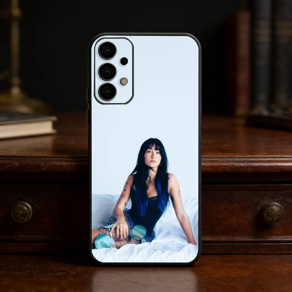 Чехол для телефона Singer A-Aitana CUARTO AZUL для Samsung S25,24,21,22,23,30,Ultra,20,Plus,Fe,Lite,Note Мягкий черный чехол