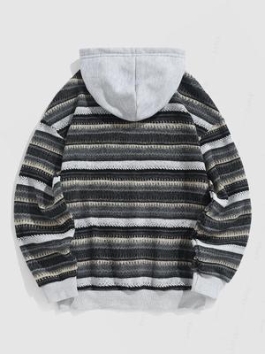 Пушистый свитер с капюшоном на четверть пуговицы и цветными блоками