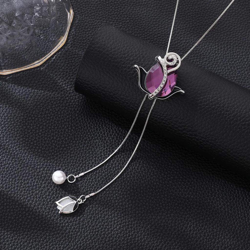 High-Quality Black Rose Necklace: Elegant Long Sweater Chain for Women