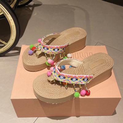 Модная верхняя одежда толстая подошва танкетка шлепанцы приморские крутые тапочки 2025 лето новый женский пляжные шлепанцы женские летние