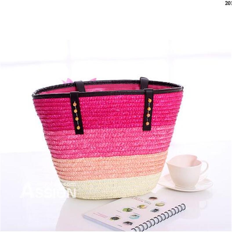 Женская вязанная соломенная сумочка