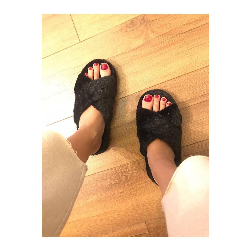 Женские домашние тапочки с пушистой крестообразной моделью, домашние тапочки для девочек, тапочки в приданое, нескользящая подошва