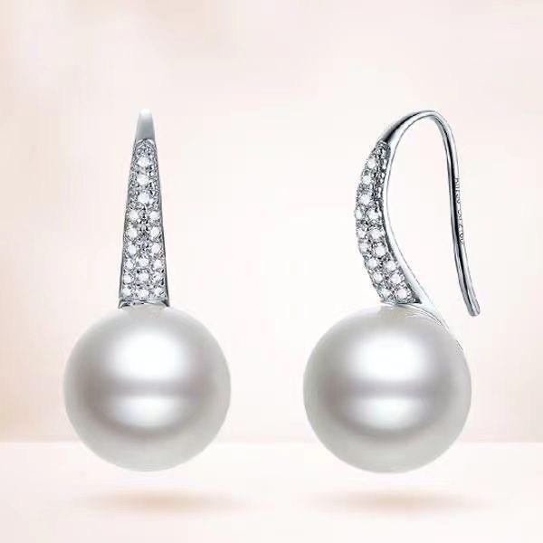 Vintage French Pearl Earrings: Chic, Elegant, and Versatile Women's Accessories