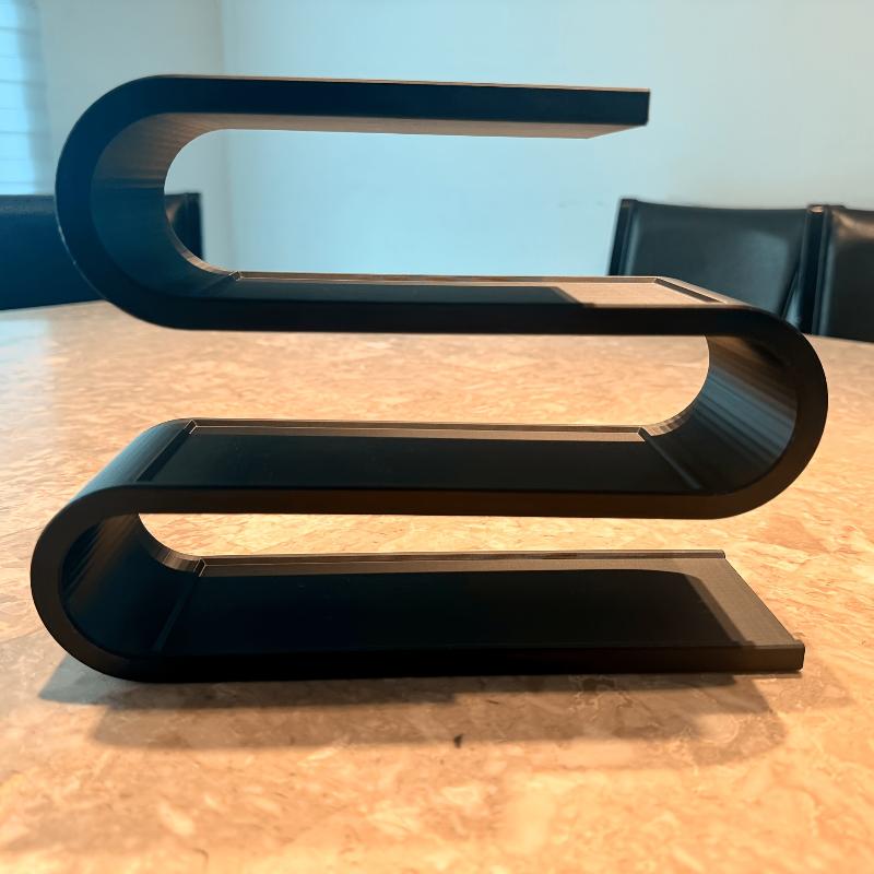 S-образная скульптурная подставка для книг Современная 3D-печатная настольная книжная полка для спальни Прикроватная тумбочка Держатель для книг