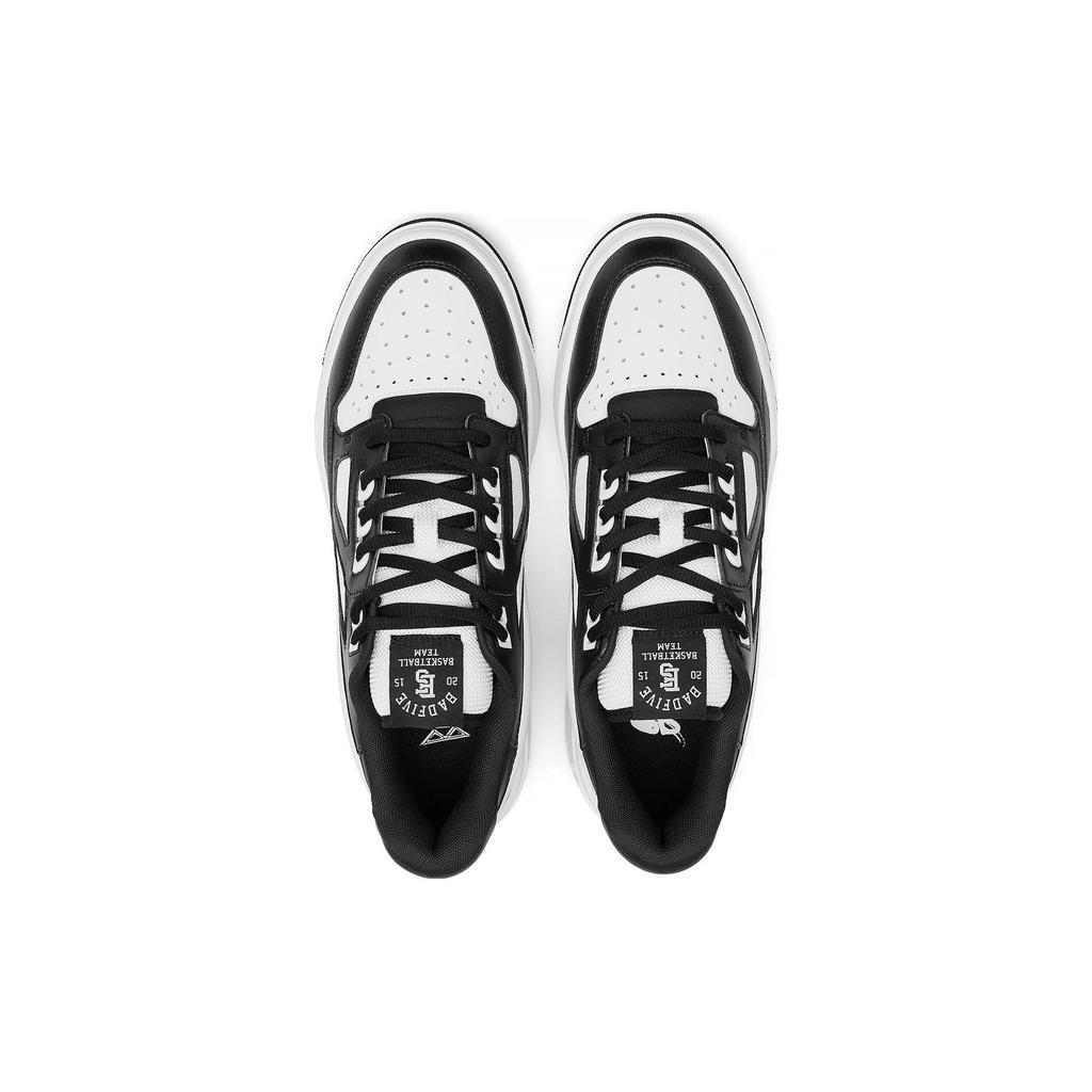 Кроссовки мужские Li Ning Rookie 2 Badfive удобные универсальные нескользящие низкие черные белые ABCT023-2