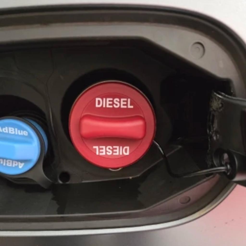 A2224700105 Diesel Fuel Tank Cap 2224700105 for Mercedes Benz W176 W205 W117 W213 X156 E-CLASS S-CLASS C-CLASS