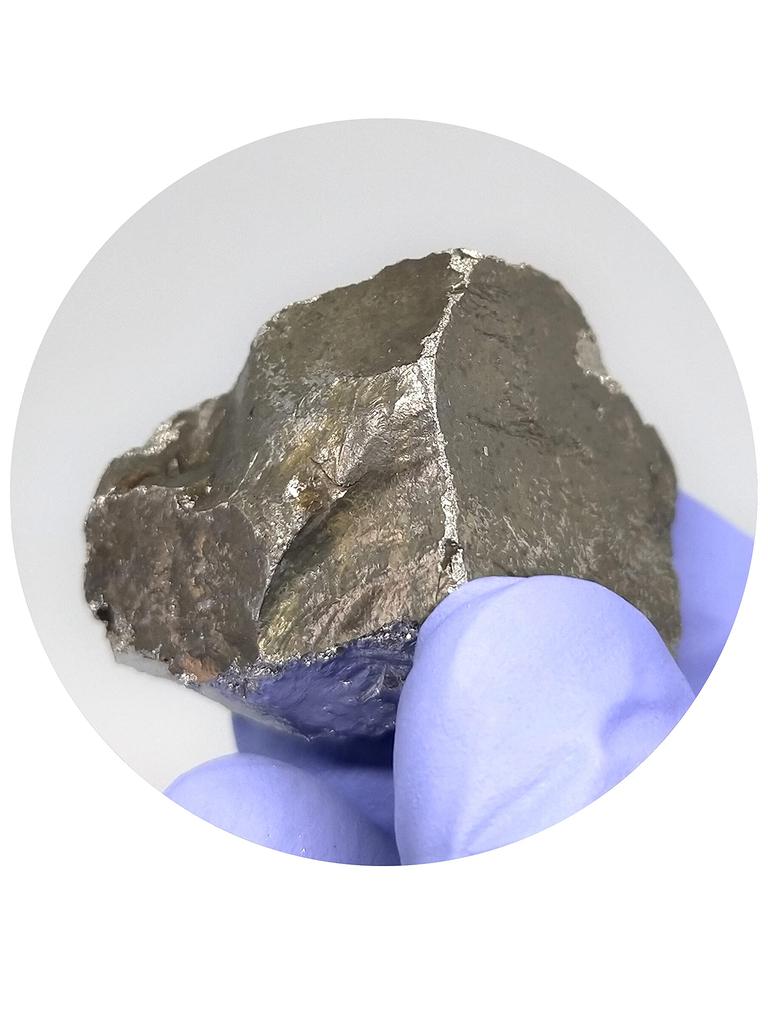 Elemental Specimen Manganese Mn (block, 100g)