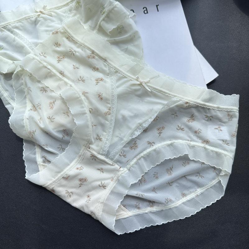 Ladies Spring and Summer Lovely Print Nude Feel Comfortable Mesh Yarns Pastoral Style Underwear