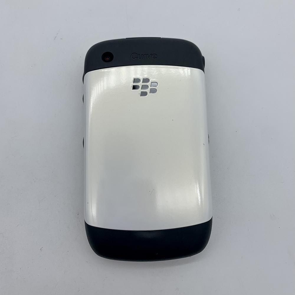 Восстановленный мобильный телефон Blackberry Curve 8520 2 МП GSM 850 / 900 / 1800 / 1900 с 1 SIM