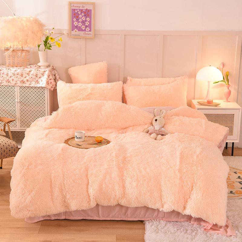 "Mink Velvet Plush Winter Bed Set: Four-Piece Solid Color Quilt Cover"