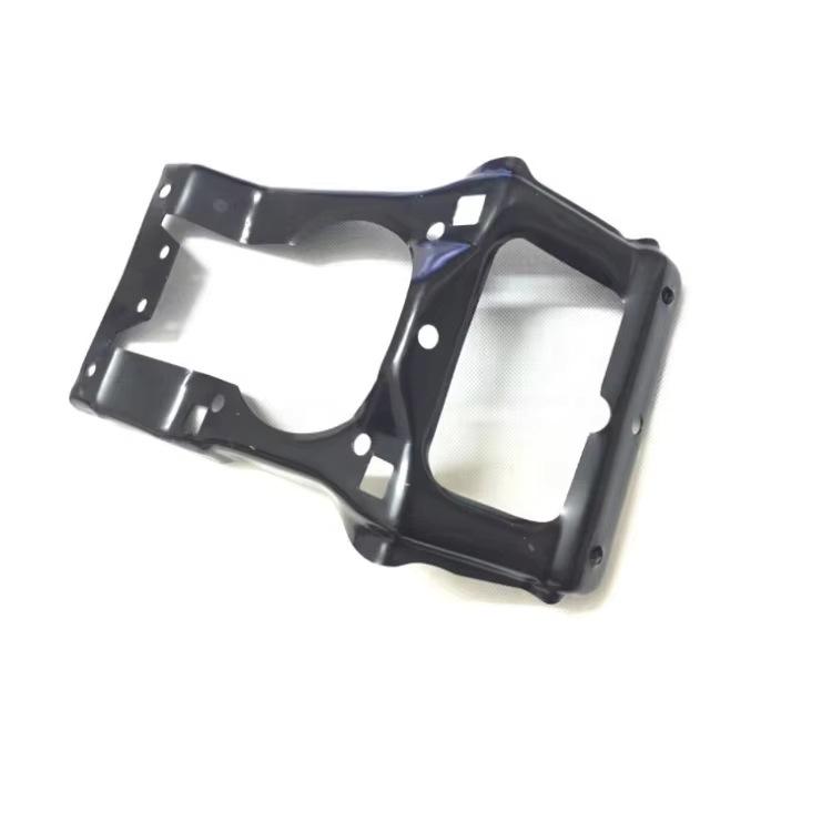 Mercedes W211 E320/E500/E550 AMG Center Radiator Bracket 2116201916