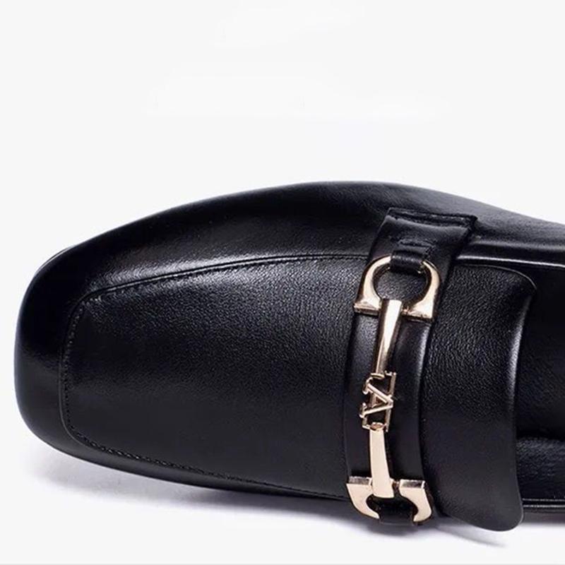 Туфли из мягкой кожи. Женские кожаные туфли-графины на низком каблуке с квадратным носком. Рабочая женская обувь без шнуровки в британском стиле на толстом каблуке.