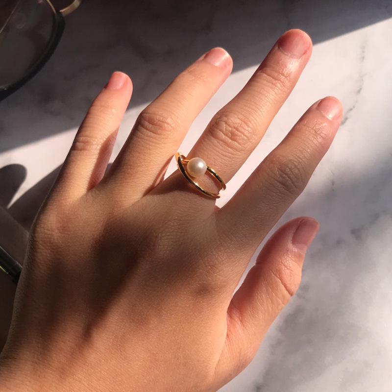 2025 Новое кольцо Infinity Universe Pearl Opening Ring Женское латунное вакуумное гальваническое покрытие 18-каратное золото Знаменитость Темперамент