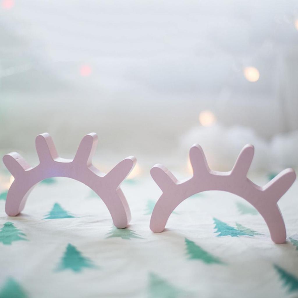 Childrenswear 2Pcs Wooden Eyelashes DIY Kids Bedroom Living Room Decal Wall Sticker Decoration