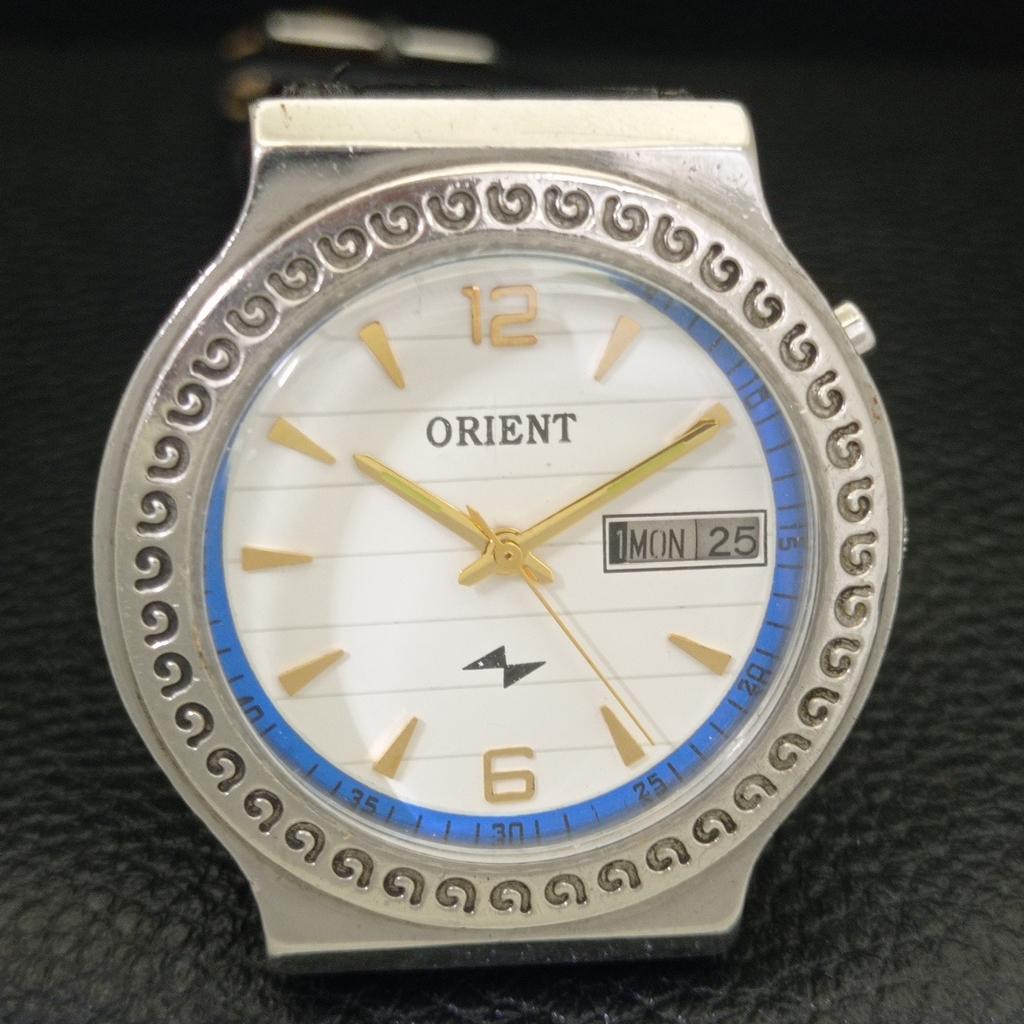 ВИНТАЖНЫЕ МУЖСКИЕ АВТОМАТИЧЕСКИЕ ЧАСЫ ORIENT ЯПОНИЯ С БЕЛЫМ ЦИФЕРБЛАТОМ a700155-5