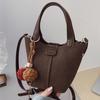 Textured Handbag Women's Bag 2025 Autumn New Foreign Style High Value Fashion Bucket Bag Foreign Style Shoulder Messenger Bag