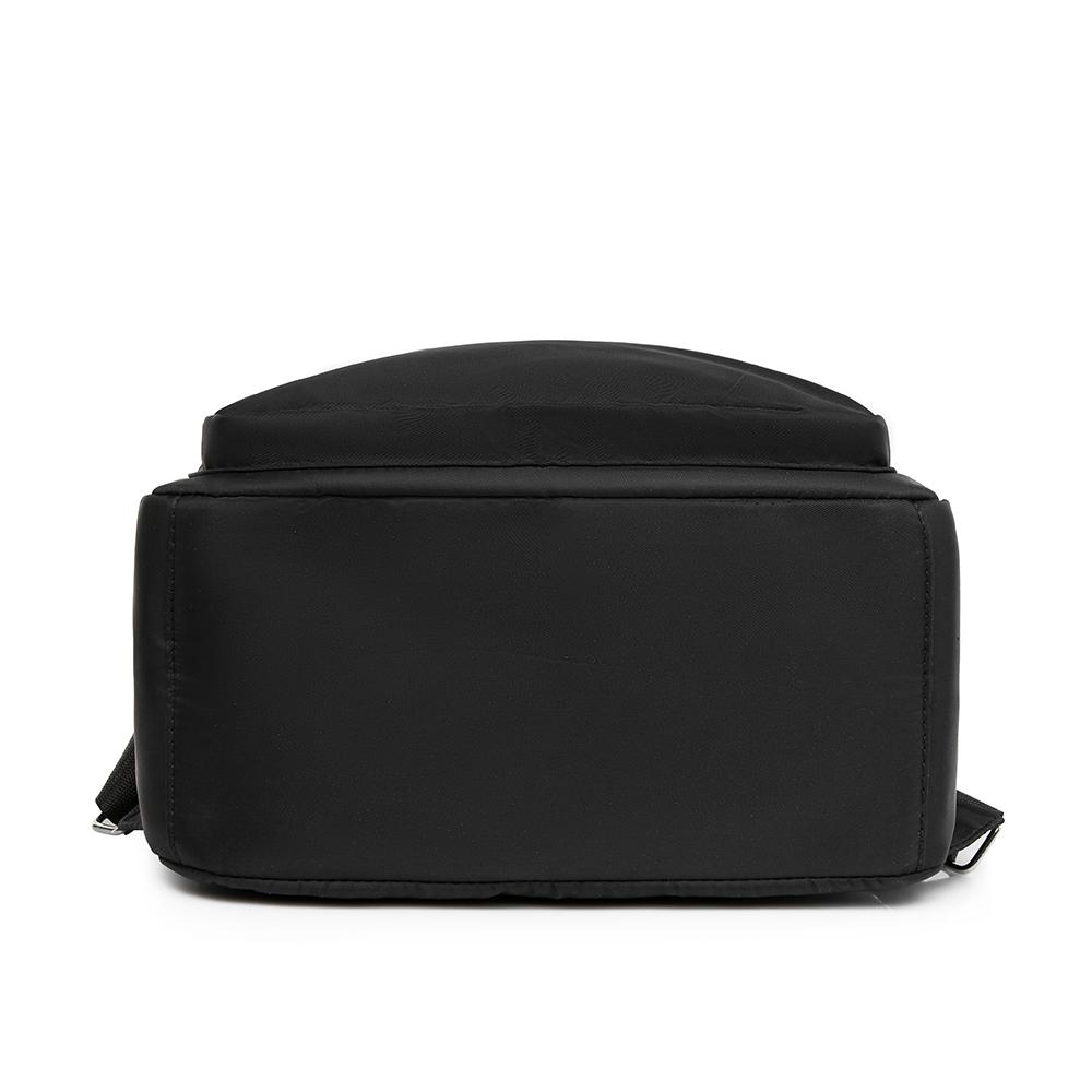 Рюкзак на молнии. Женский легкий рюкзак. Рюкзак для путешествий большой емкости.