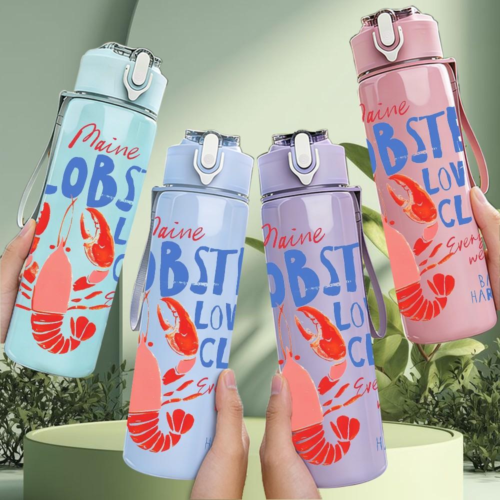 1PC Lobster Lovers Club Seafood Summer Badge 750ml Color Plastic Sports Water Bottle Leakproof Flip Straw Lid Suitable for Sports Office Home Use