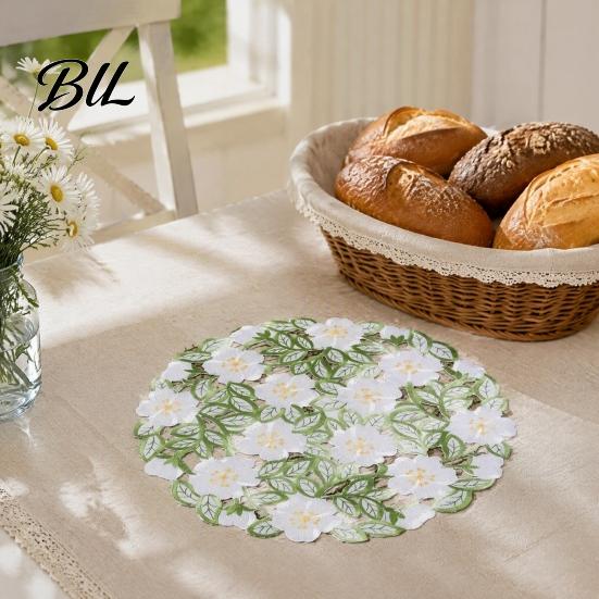 Placemats Lace for Dining Table, Vintage Embroidered Hollow Floral Table Chic Tableware Mats Parties Mat, Round/Rectangle Vase Mat Home Kitchen