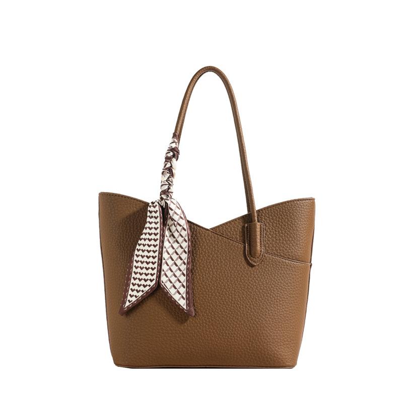 Сумка большой вместимости женская 2025 новая высококлассная студенческая сумка через плечо для занятий женская портативная дорожная сумка-тоут