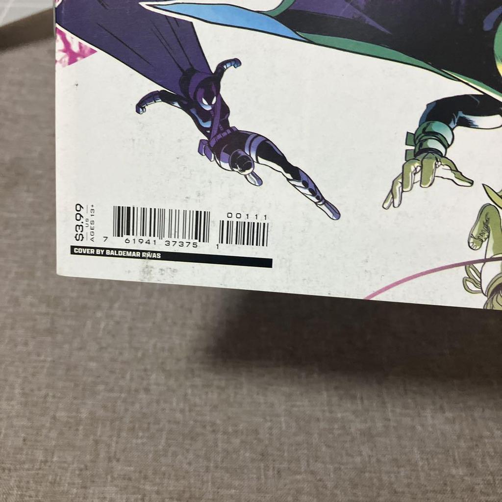 [Б/У] Робинс 1 Бэтмен Найтвинг Красный Колпак Робин Бэтгерл